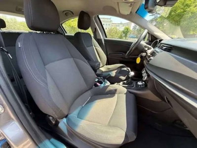 Alfa Romeo Giulietta 1.6 JTDm Distinctive 120cv (8)