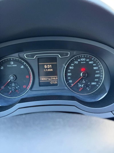 Audi Q3 2.0 TDI 177 CV quattro S tronic Advanced Plus (5)