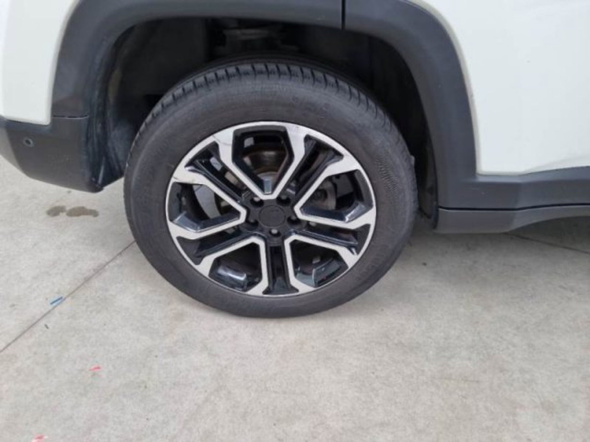 Jeep Compass 1.6 Multijet II 2WD Limited (16)