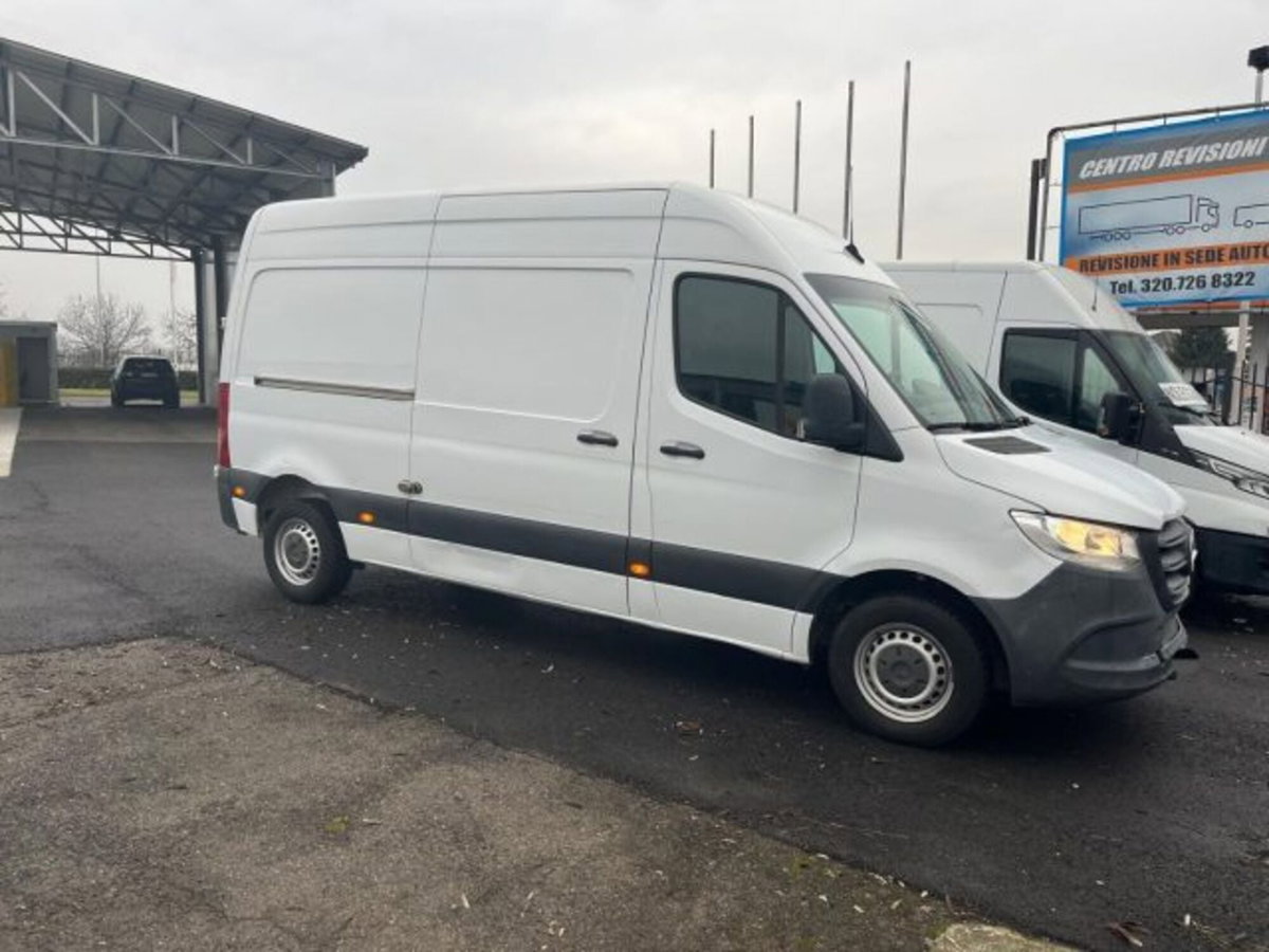 Mercedes-Benz Sprinter F32/35 311 CDI FWD TN Furgone Business (12)