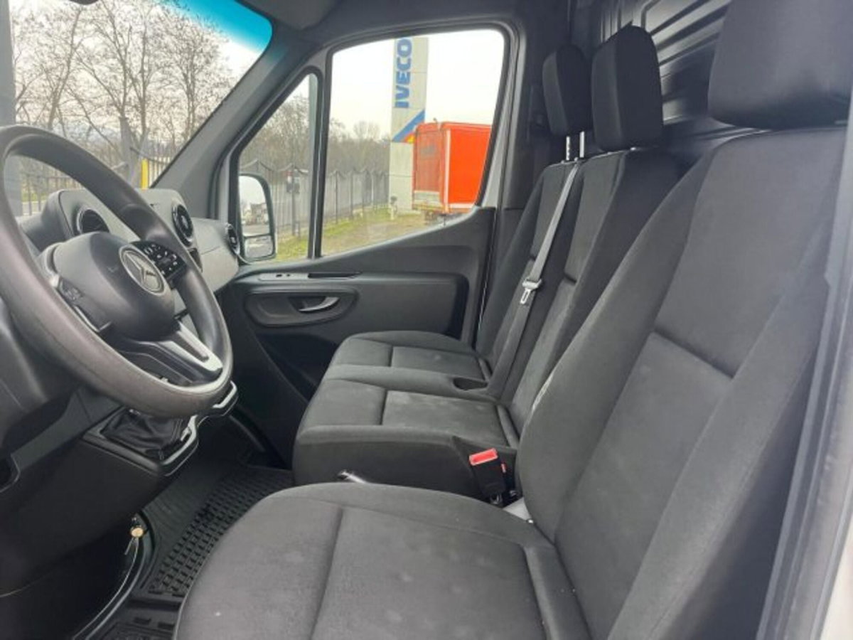 Mercedes-Benz Sprinter F32/35 311 CDI FWD TN Furgone Business (7)