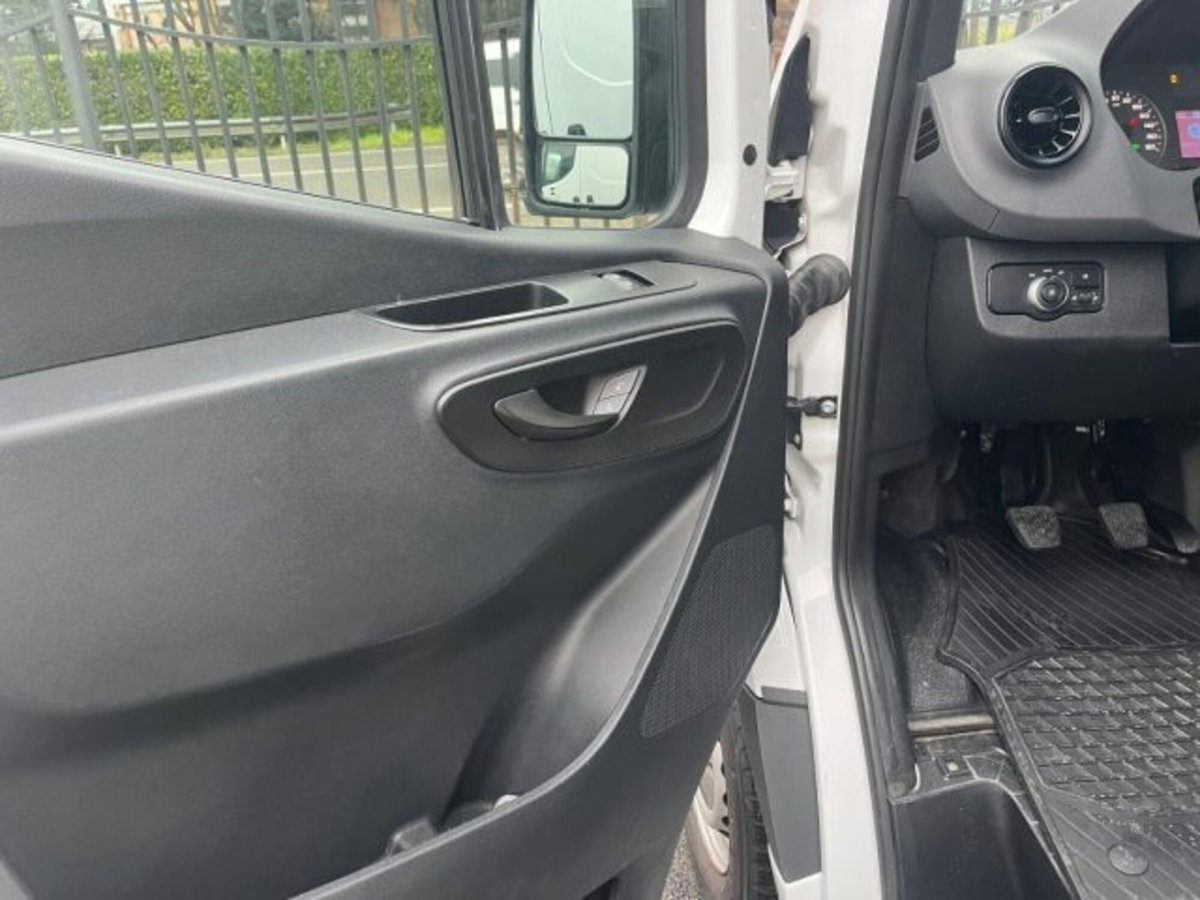 Mercedes-Benz Sprinter F32/35 311 CDI FWD TN Furgone Business (8)