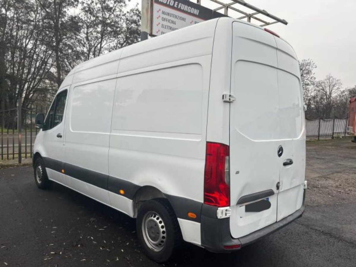 Mercedes-Benz Sprinter F32/35 311 CDI FWD TN Furgone Business (9)