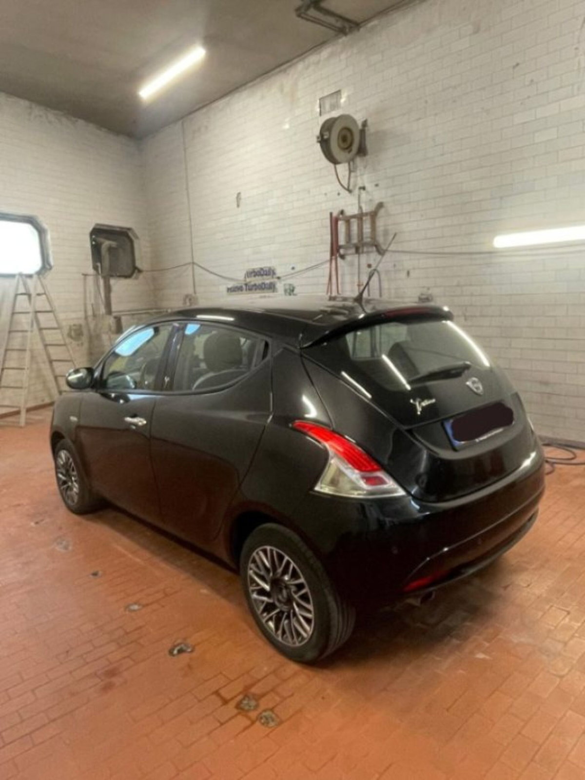 Lancia Ypsilon 1.2 69 CV 5 porte Gold (15)