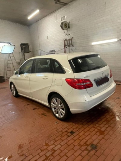 Mercedes-Benz Classe B 180 CDI Executive (14)
