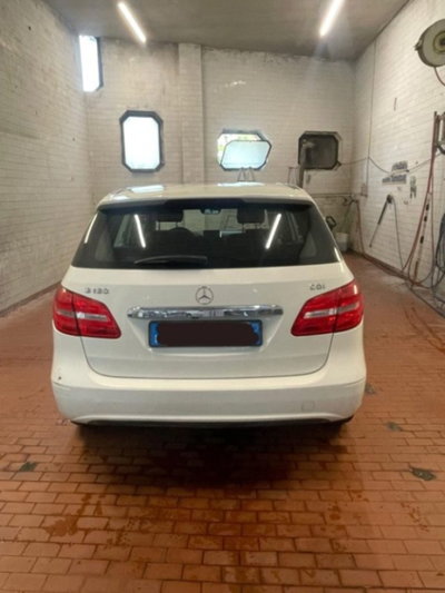 Mercedes-Benz Classe B 180 CDI Executive (15)
