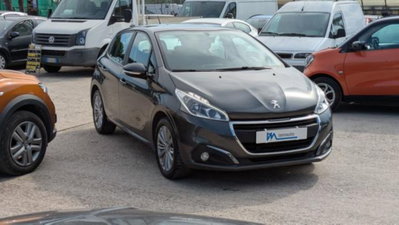 Peugeot 208 82 5 porte Touch (2)
