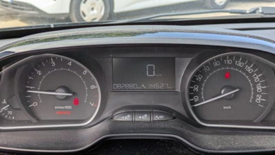 Peugeot 208 82 5 porte Touch (6)