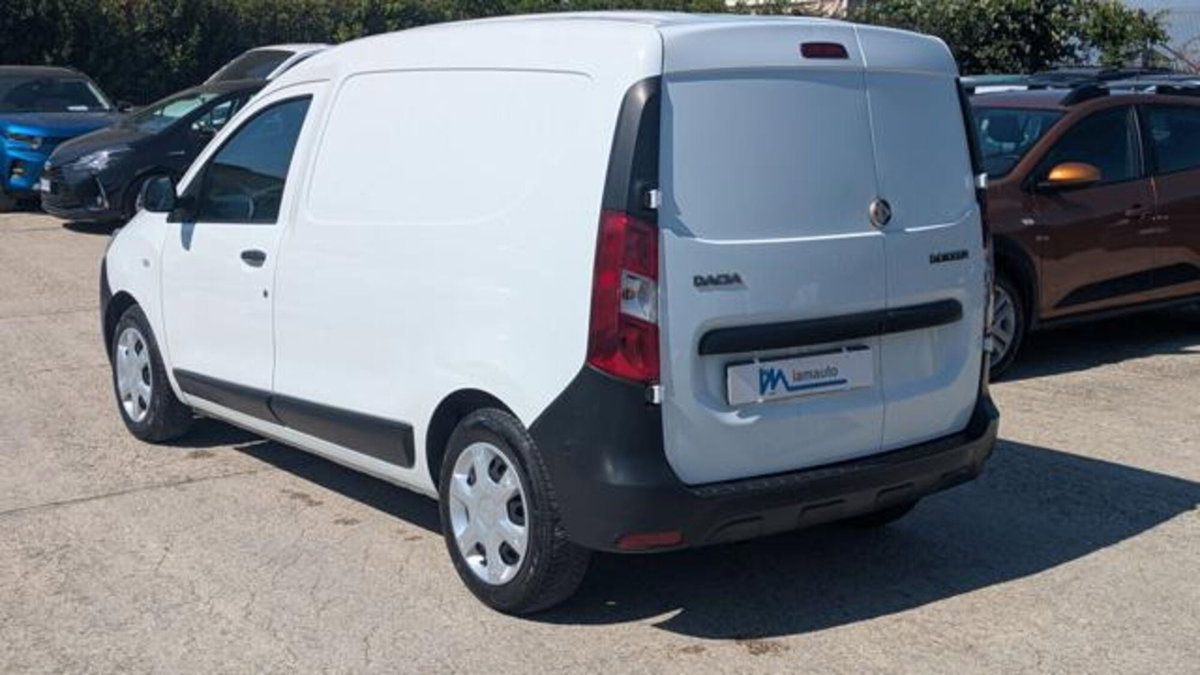 Dacia Dokker 1.6 8V 85CV Lauréate N1 (5)