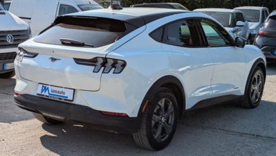 Ford Mustang Mach-E Standard 269CV (3)