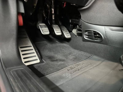 Abarth 595 595 1.4 Turbo T-Jet 180 CV Competizione (13)