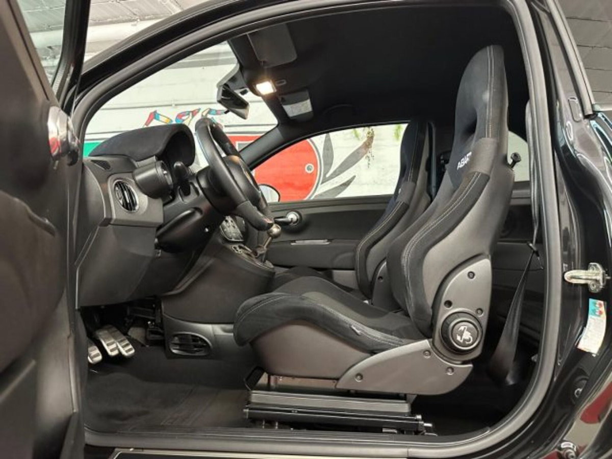 Abarth 595 595 1.4 Turbo T-Jet 180 CV Competizione (7)