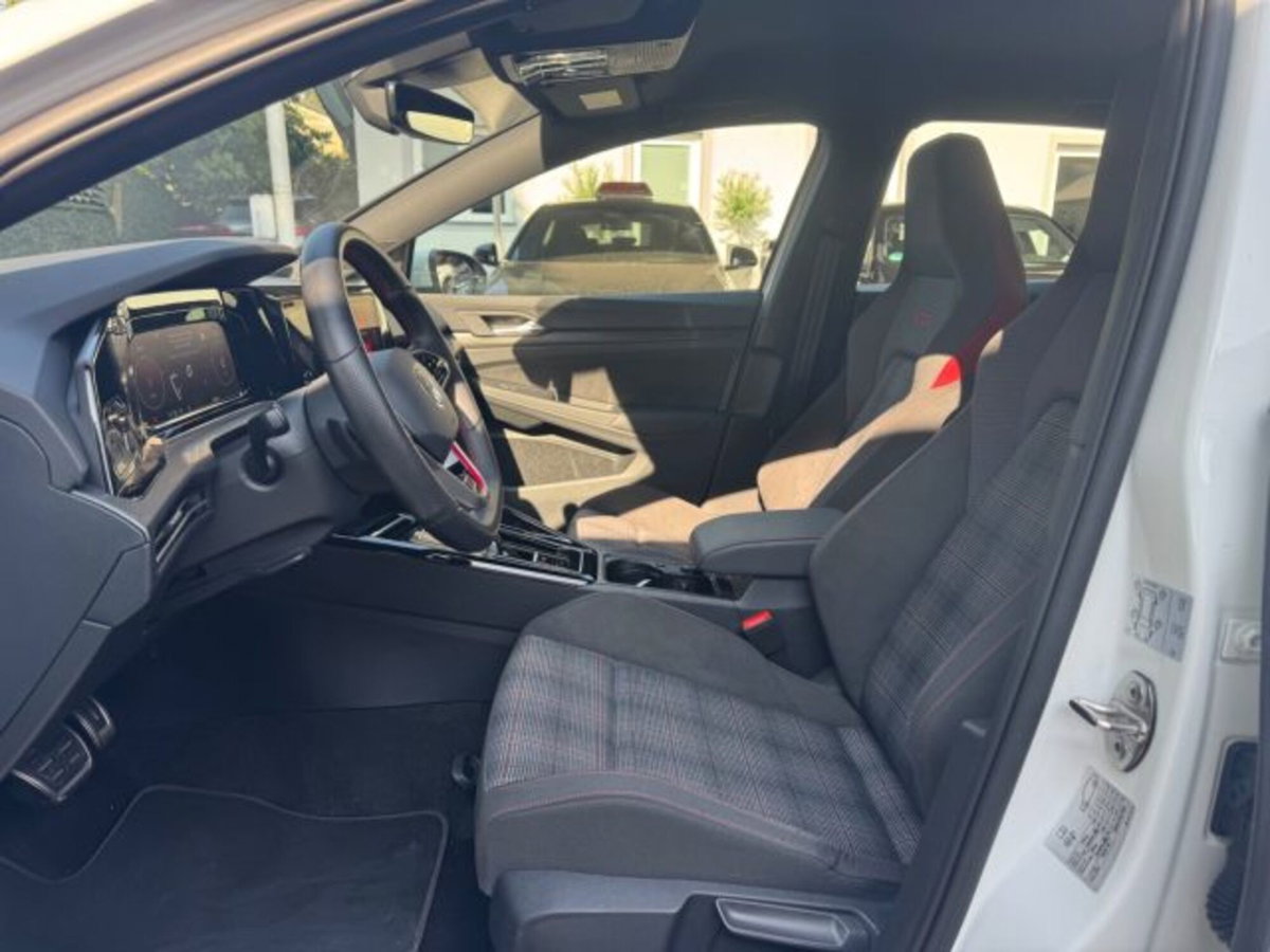 Volkswagen Golf 2.0 TSI GTI DSG (12)