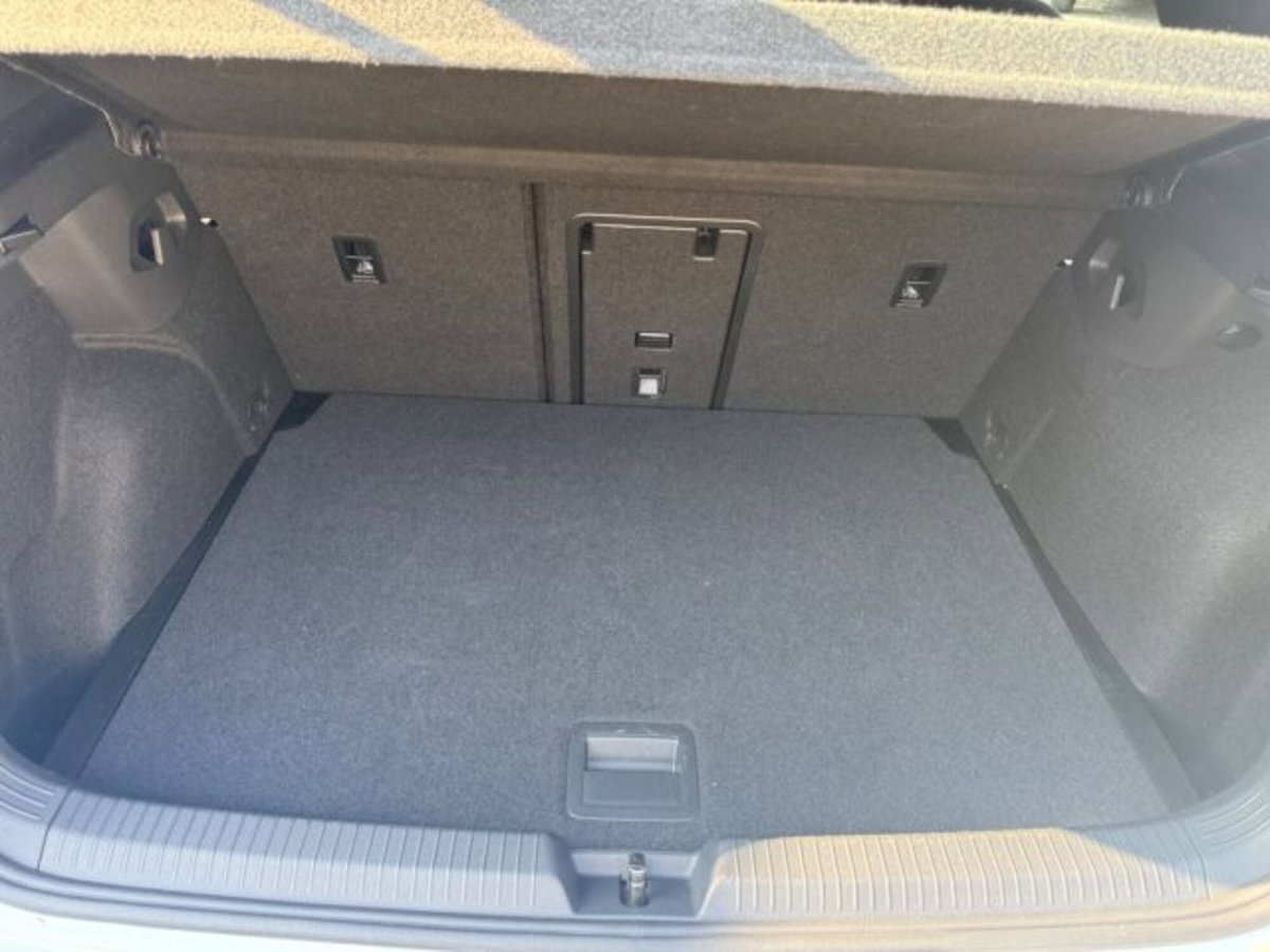Volkswagen Golf 2.0 TSI GTI DSG (15)