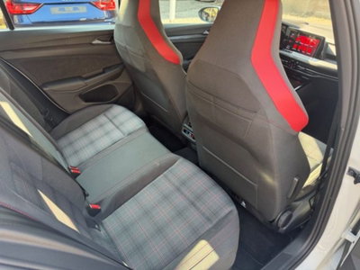 Volkswagen Golf 2.0 TSI GTI DSG (16)