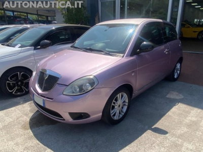Lancia Ypsilon 1.2 69 CV Unyca usata