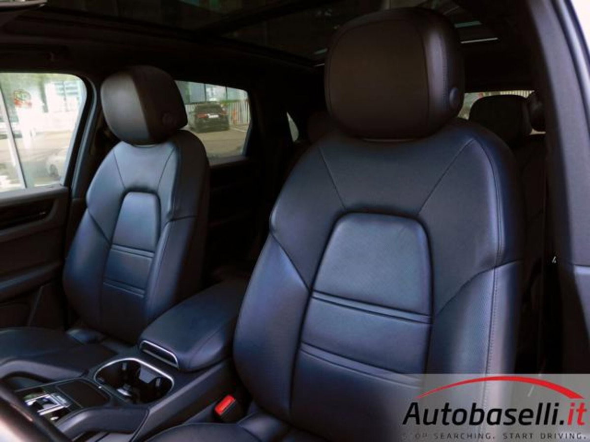 Porsche Cayenne 3.0 V6 (8)