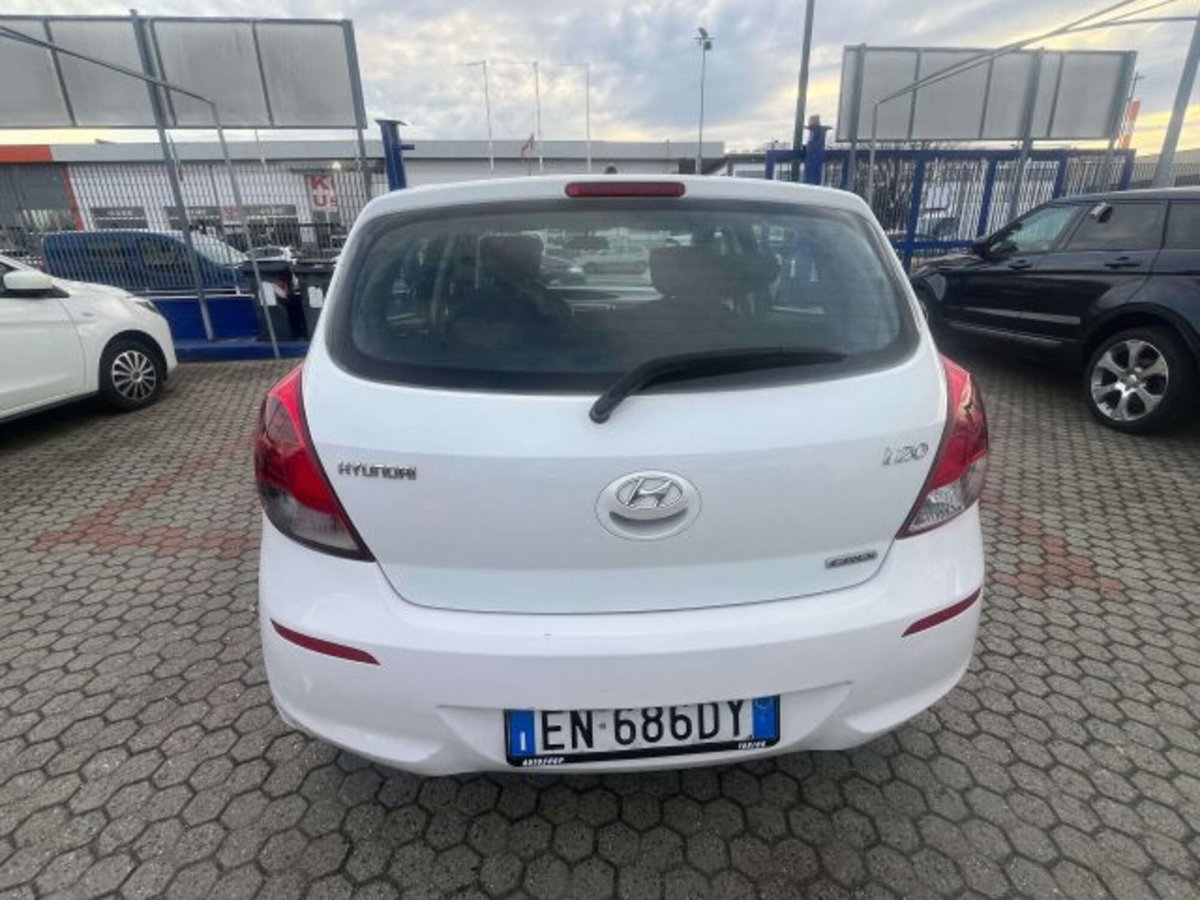 Hyundai i20 1.4 CRDi 5p. Classic (5)