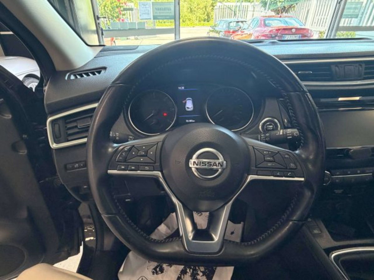 Nissan Qashqai 1.5 dCi 115 CV Tekna (12)