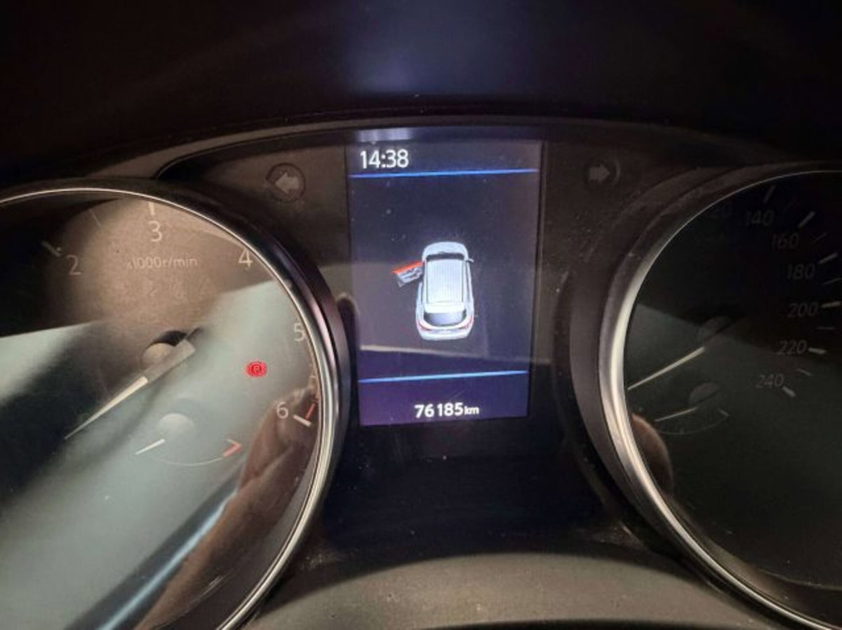 Nissan Qashqai 1.5 dCi 115 CV Tekna (13)