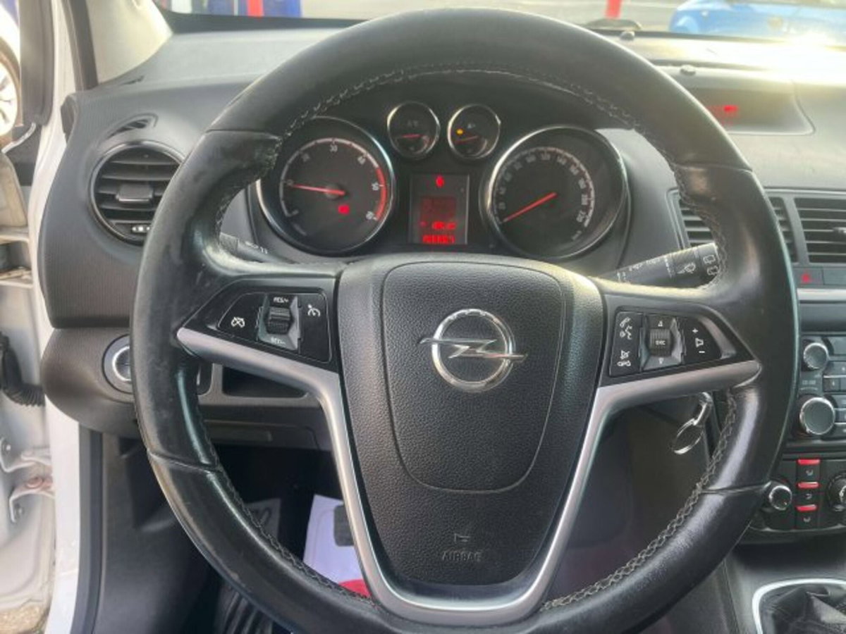 Opel Meriva 1.3 CDTI 95CV ecoFLEStart&Stop Cosmo (10)