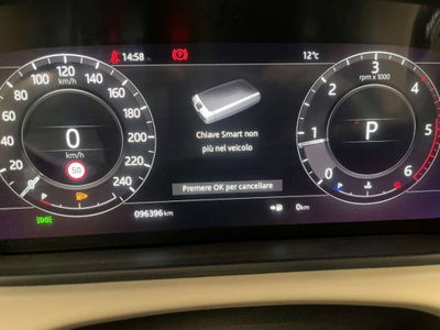 Land Rover Range Rover Velar 2.0D I4 240 CV HSE (10)