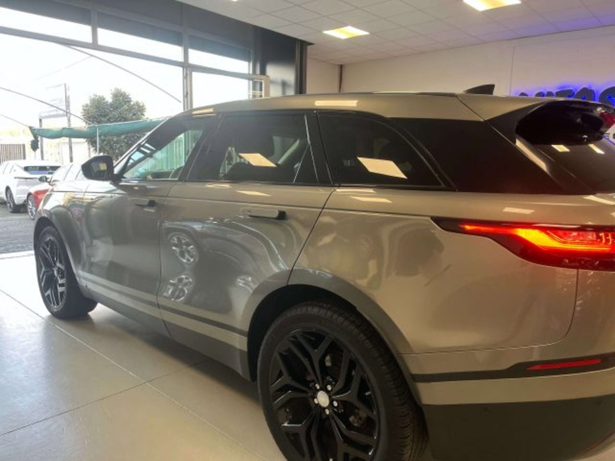 Land Rover Range Rover Velar 2.0D I4 240 CV HSE (7)