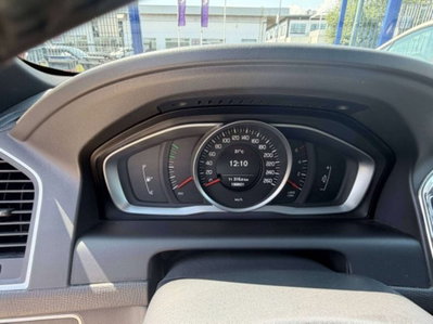 Volvo XC60 D4 Momentum (11)