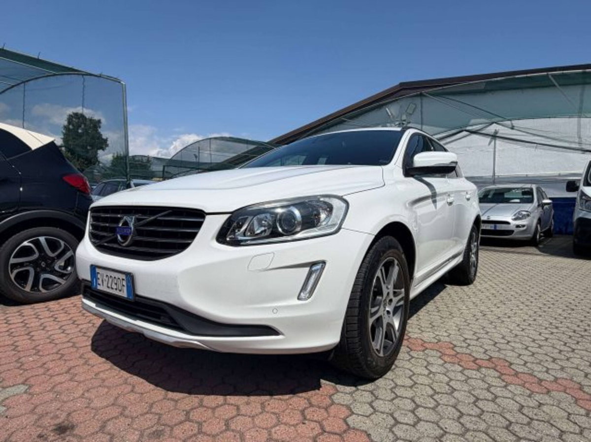 Volvo XC60 D4 Momentum (2)