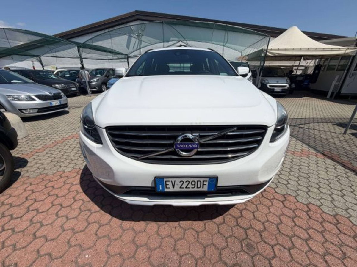 Volvo XC60 D4 Momentum (3)
