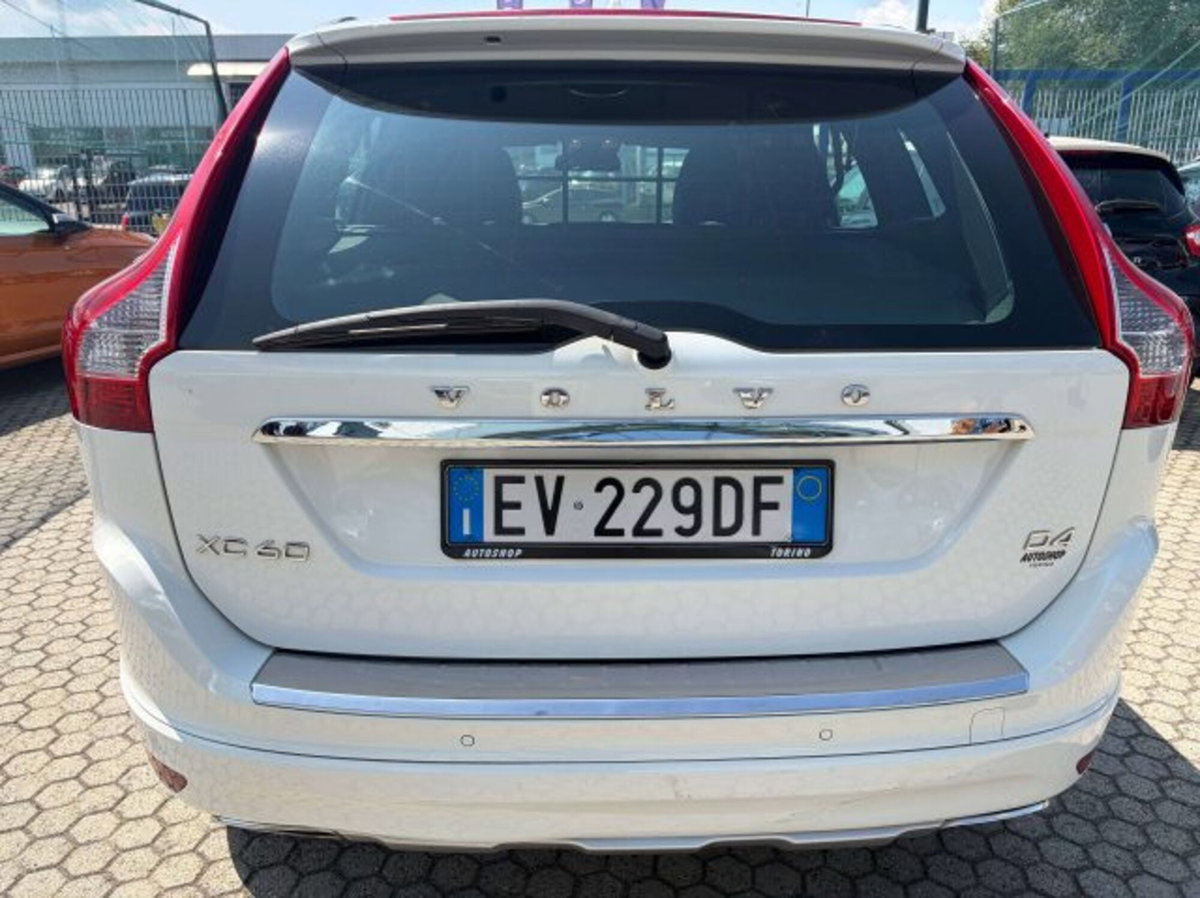 Volvo XC60 D4 Momentum (5)