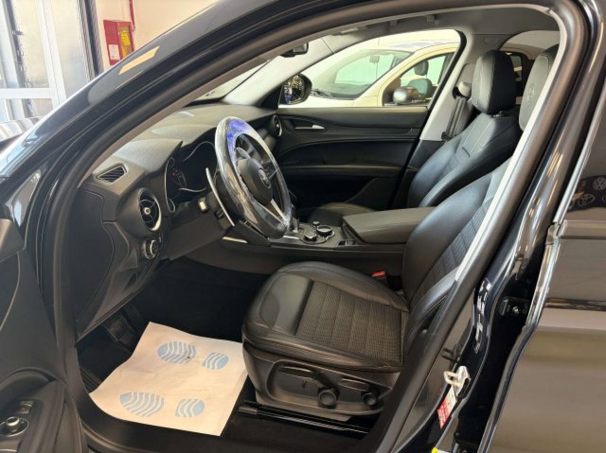 Alfa Romeo Stelvio 2.2 t Veloce Q4 210cv auto (6)