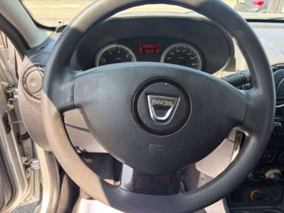 Dacia Duster 1.5 dCi 110CV 4x2 Ambiance (11)
