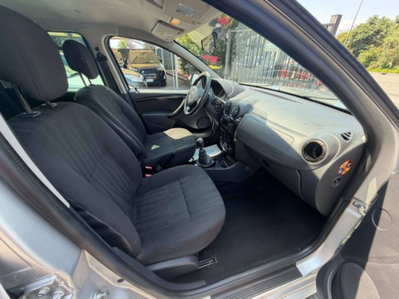 Dacia Duster 1.5 dCi 110CV 4x2 Ambiance (8)
