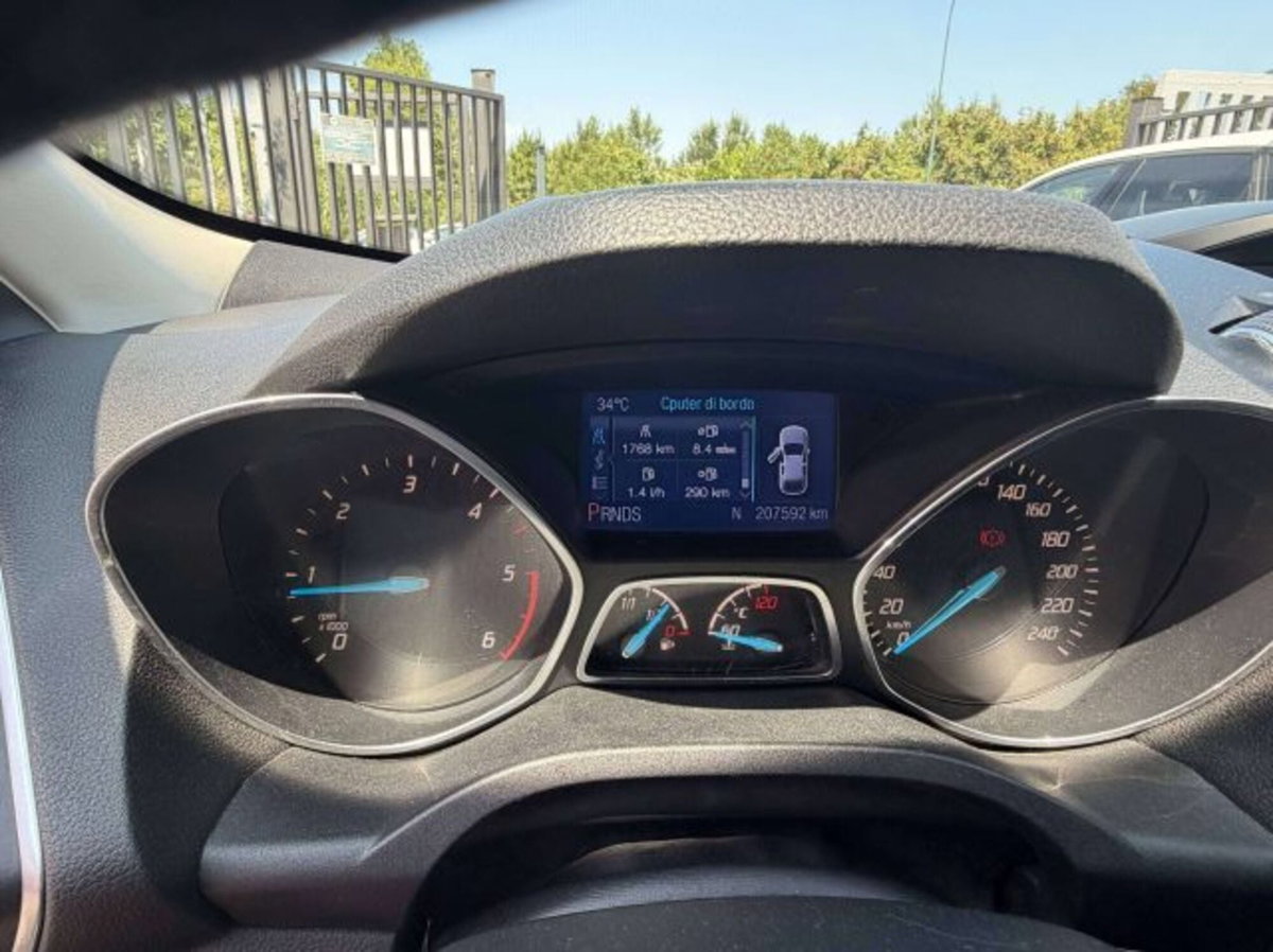 Ford Kuga 2.0 TDCi 163 CV 4WD Titanium DPF (10)