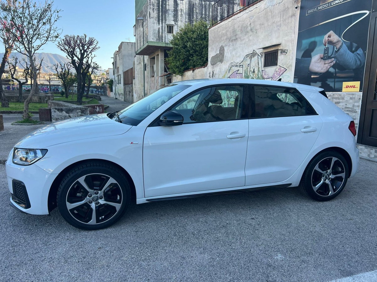Audi A1 Sportback 30 TFSI S line edition (3)