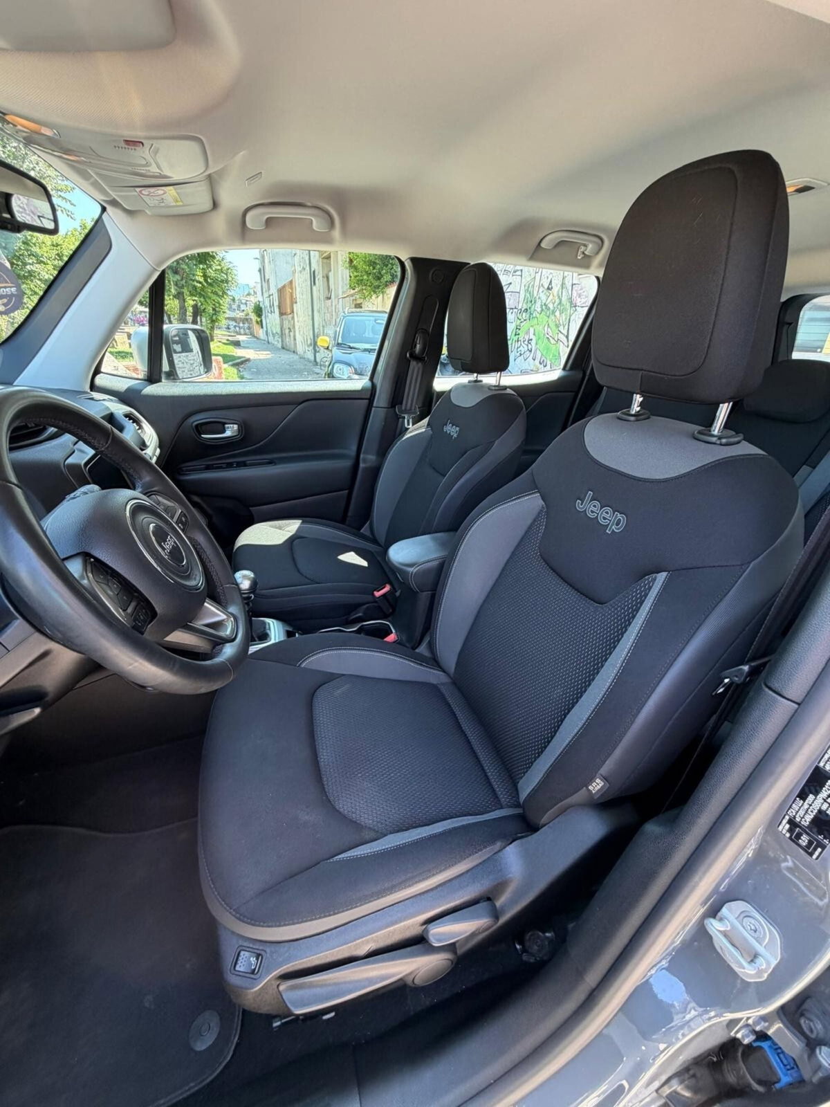 Jeep Renegade 1.6 Mjt 130 CV Limited (12)