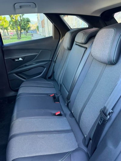 Peugeot 3008 BlueHDi 130 S&S EAT8 Allure Pack (8)