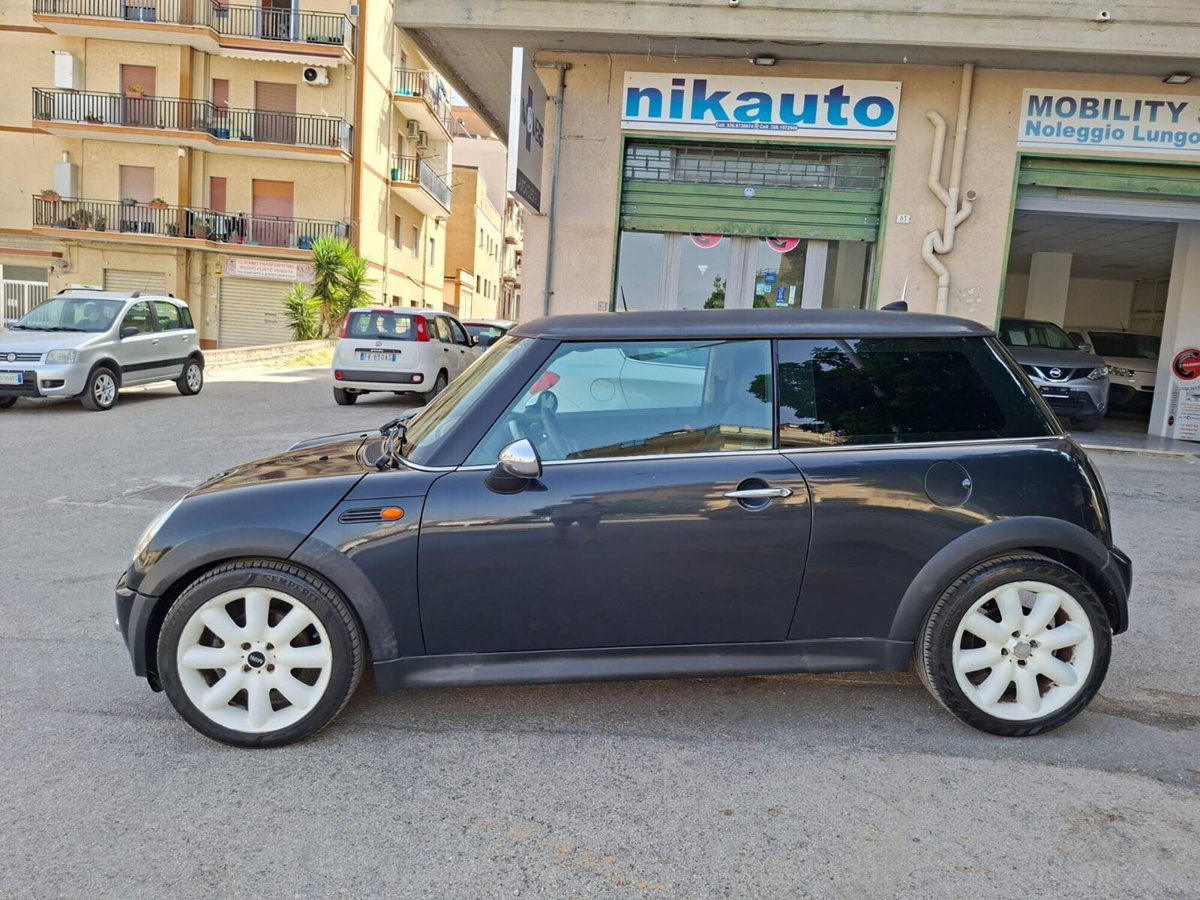 MINI Mini 1.4 tdi One D (4)