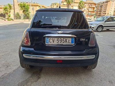 MINI Mini 1.4 tdi One D (6)