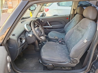 MINI Mini 1.4 tdi One D (9)