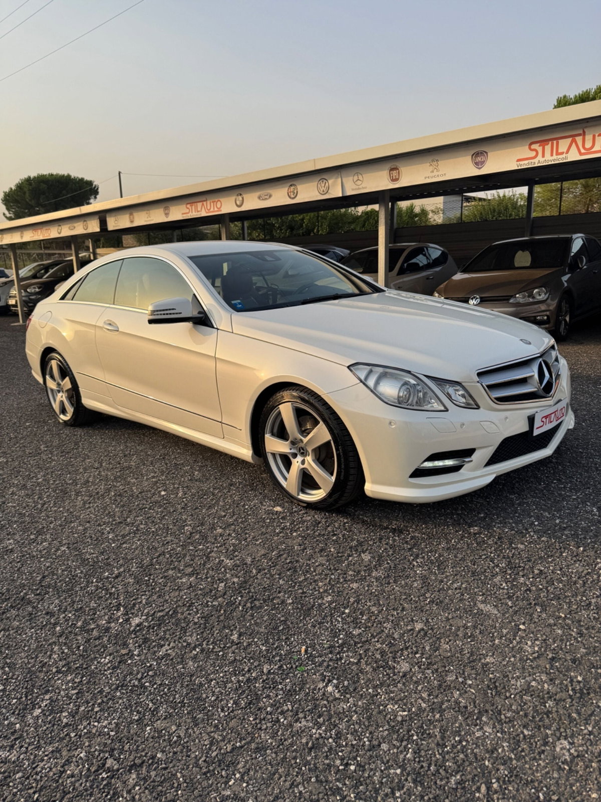 Mercedes-Benz Classe E Coupé 220 CDI Coupé BlueEFFICIENCY (3)