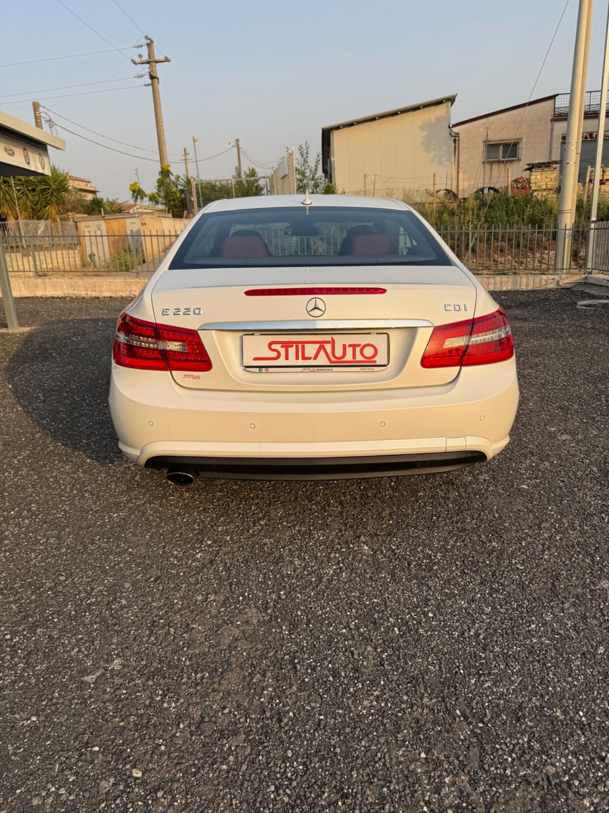 Mercedes-Benz Classe E Coupé 220 CDI Coupé BlueEFFICIENCY (6)