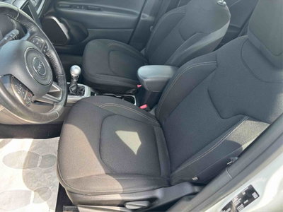 Jeep Renegade 2.0 Mjt 140CV 4WD Active Drive Limited (13)