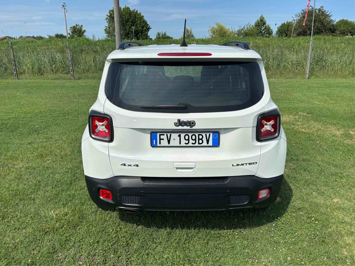 Jeep Renegade 2.0 Mjt 140CV 4WD Active Drive Limited (4)