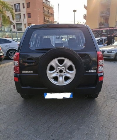 Suzuki Grand Vitara 1.9 DDiS 5 porte (6)