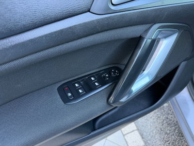 Peugeot 308 SW BlueHDi 130 S&S GT (13)
