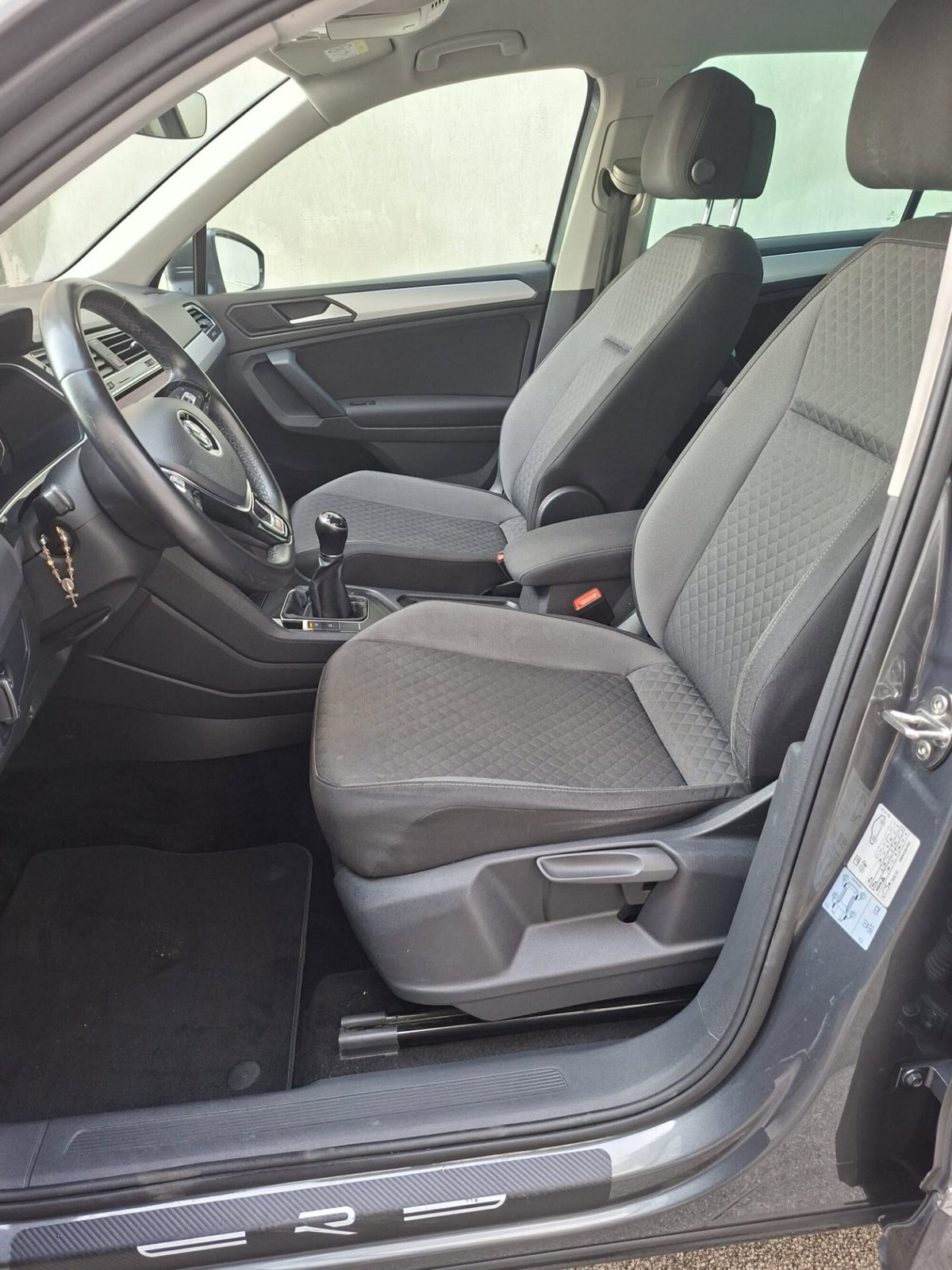 Volkswagen Tiguan 1.6 TDI SCR Business BlueMotion Technology (16)