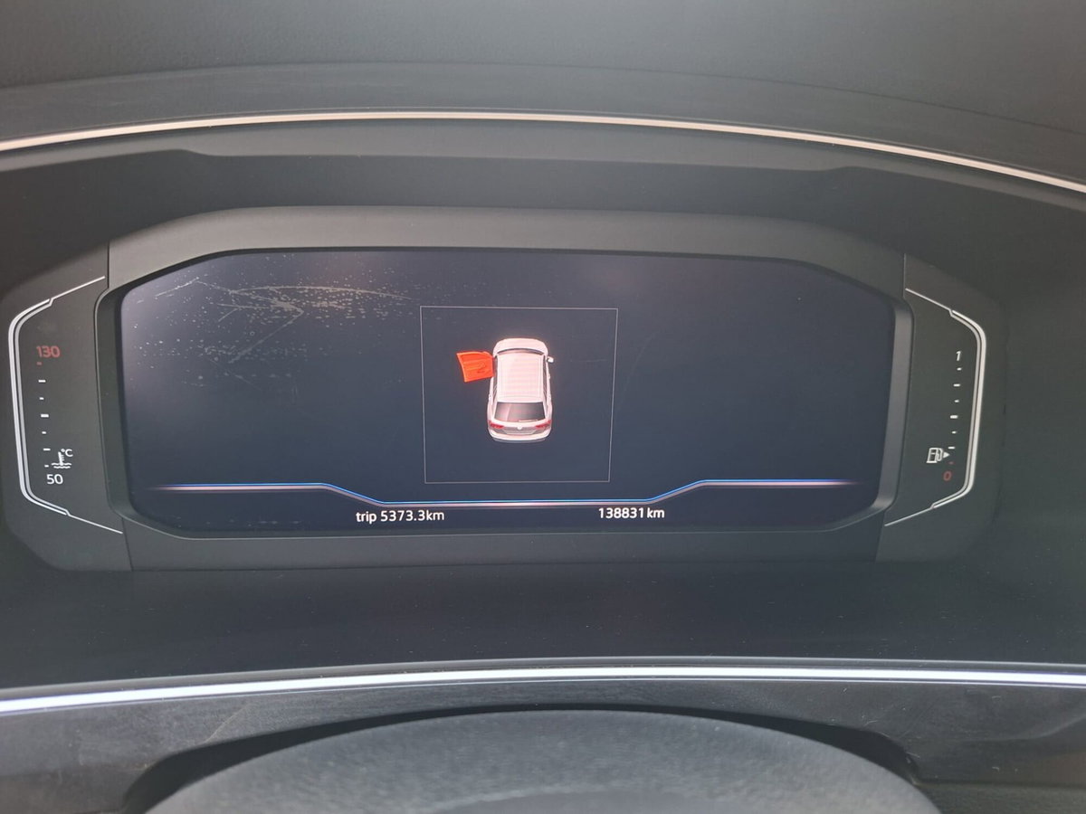 Volkswagen Tiguan 1.6 TDI SCR Business BlueMotion Technology (17)