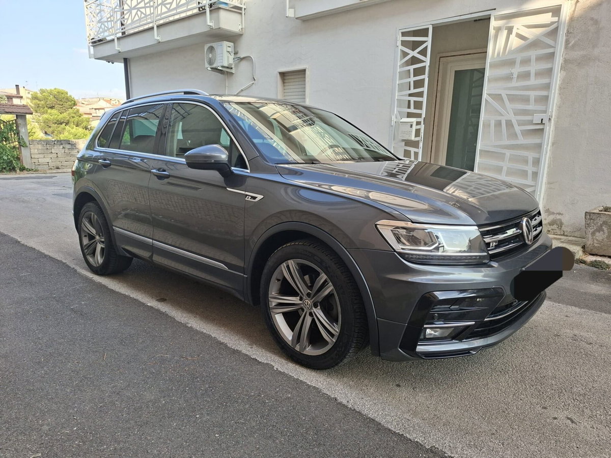 Volkswagen Tiguan 1.6 TDI SCR Business BlueMotion Technology (6)